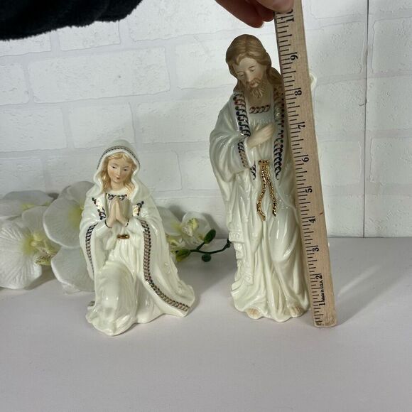 Bon Ton Jade Porcelain MARY AND JOSEPH - Picture 5 of 13